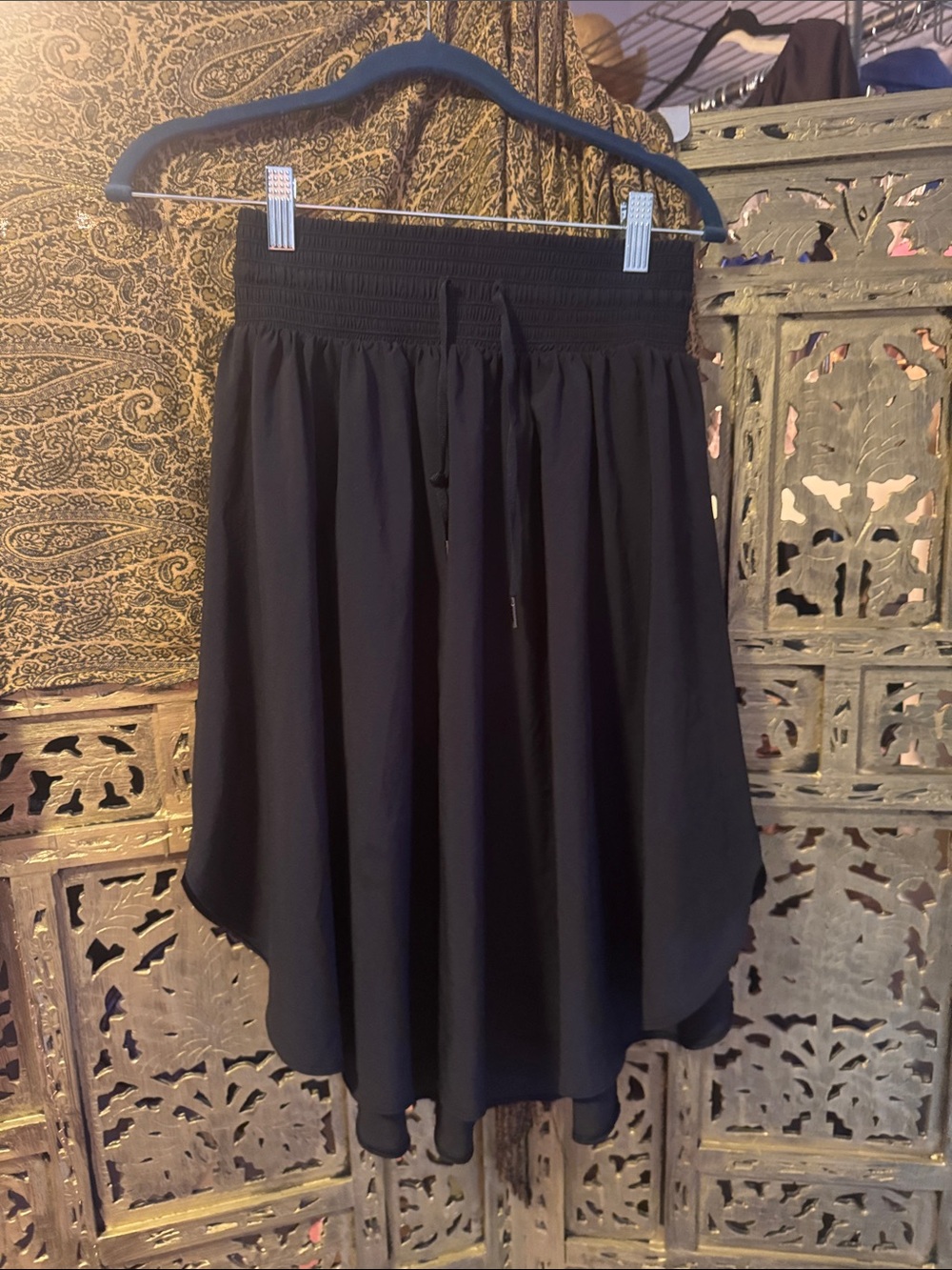 lululemon athletica Black High-Low Smocked Waist Skirt